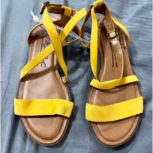NEW Zodiac mustard yellow sandals